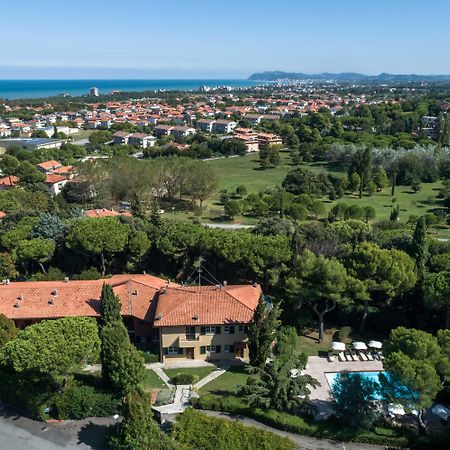الشقق الفندقية ريتشونيفي  Residenze Al Colle Dei Pini المظهر الخارجي الصورة