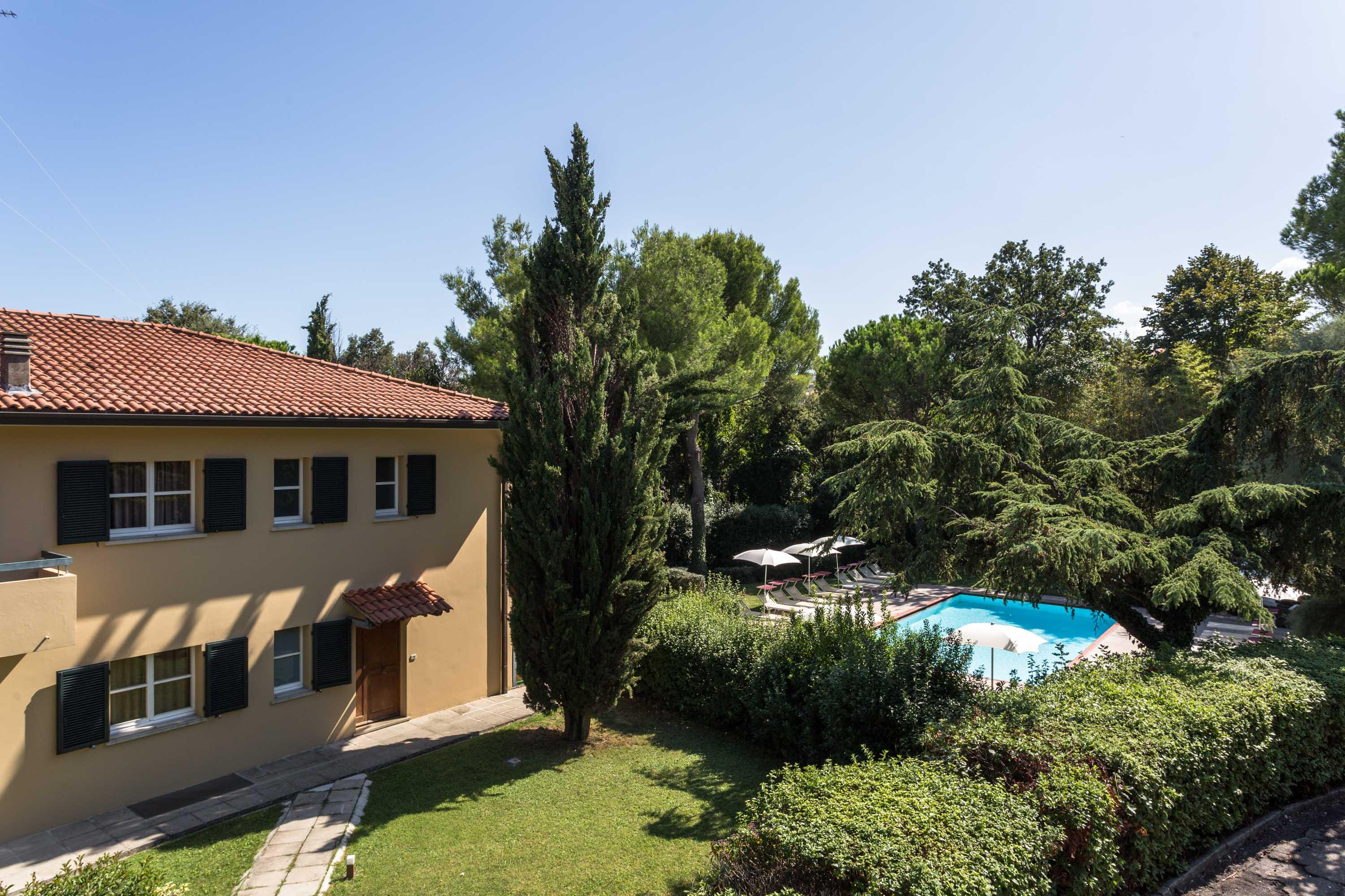 الشقق الفندقية ريتشونيفي  Residenze Al Colle Dei Pini المظهر الخارجي الصورة