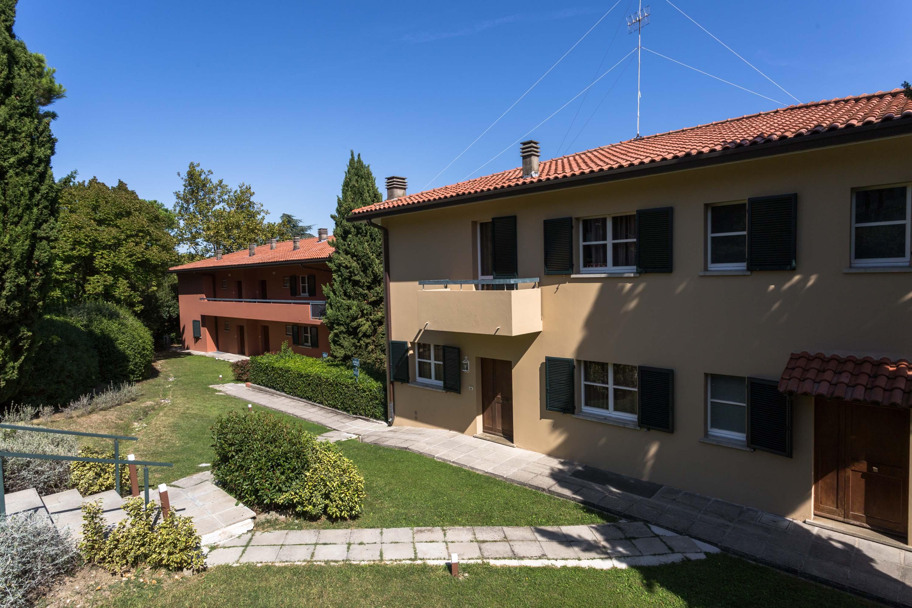 الشقق الفندقية ريتشونيفي  Residenze Al Colle Dei Pini المظهر الخارجي الصورة