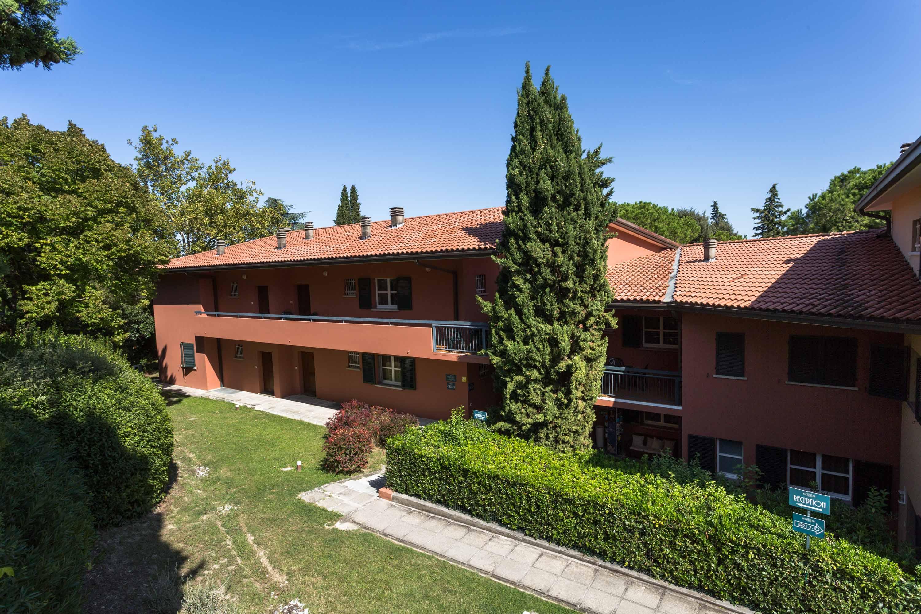 الشقق الفندقية ريتشونيفي  Residenze Al Colle Dei Pini المظهر الخارجي الصورة